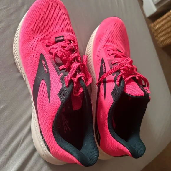 Brooks Women's Pink Running Shoes - Picture 2 of 3